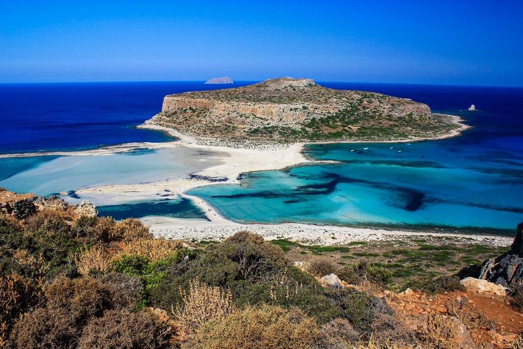 Le migliori spiagge di Creta isola nella laguna al largo