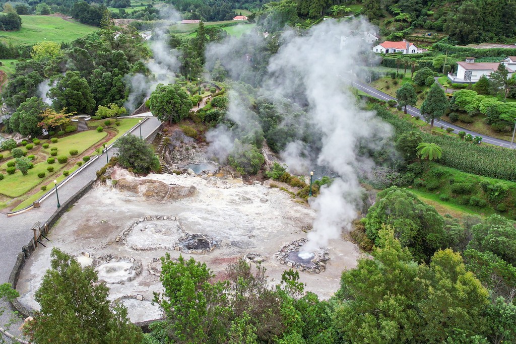 Guida a São Miguel fumarole