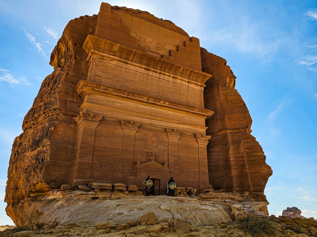 Guida alla visita di Hegra roccia da sola