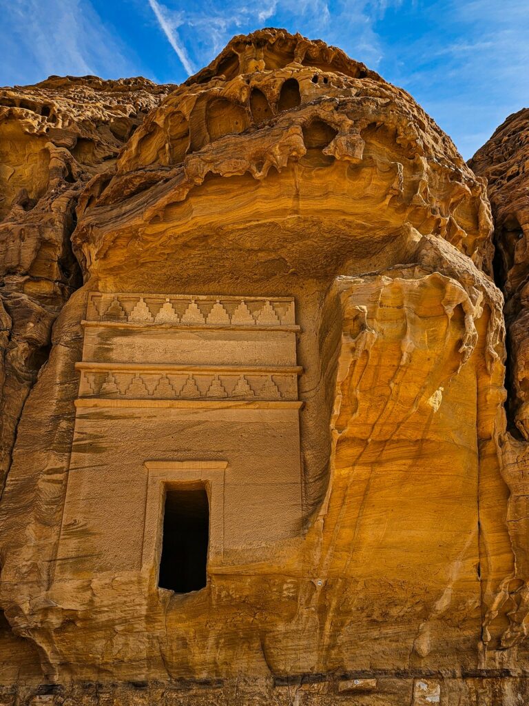 Guida alla visita di Hegra roccia scavata