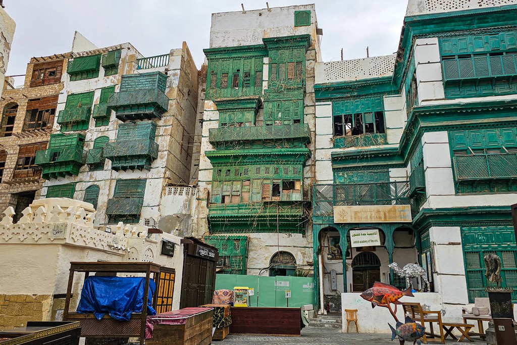 Guida alla visita di Al Balad edificio antico con balconcini