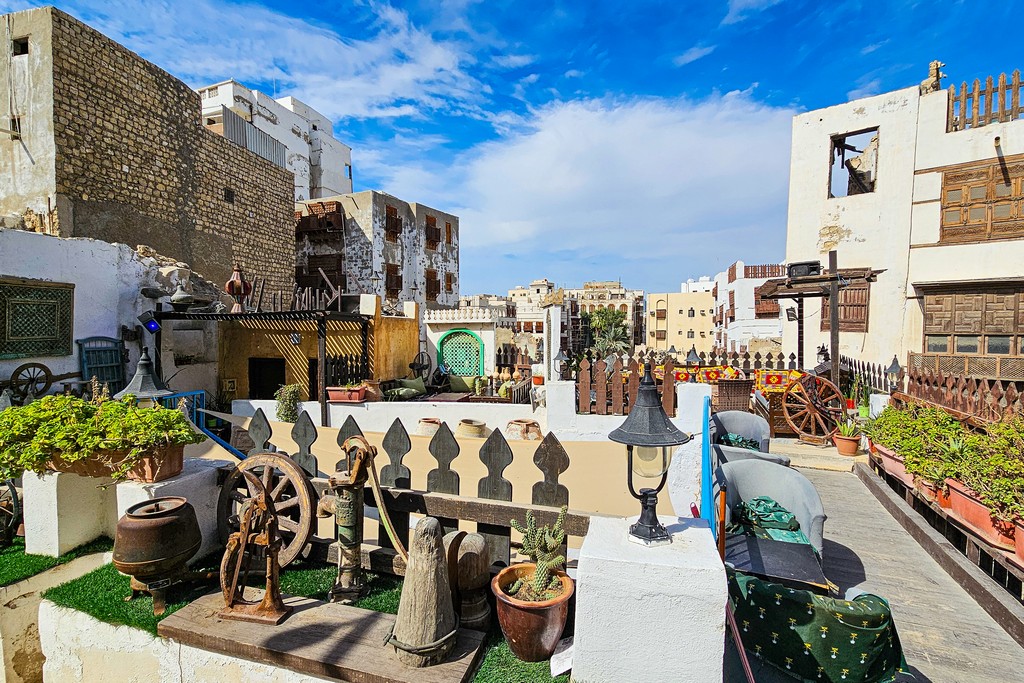 Guida alla visita di Al Balad edificio antico con balconcini